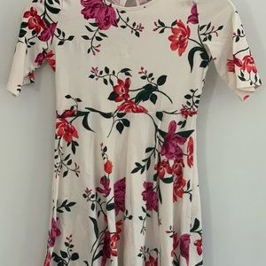 Old Navy White floral print dress with elbow length sleeve